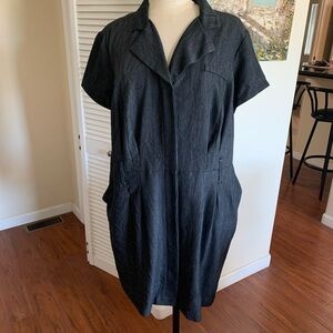 Grey Short Sleeve Textured Dress with pockets and concealed button front
